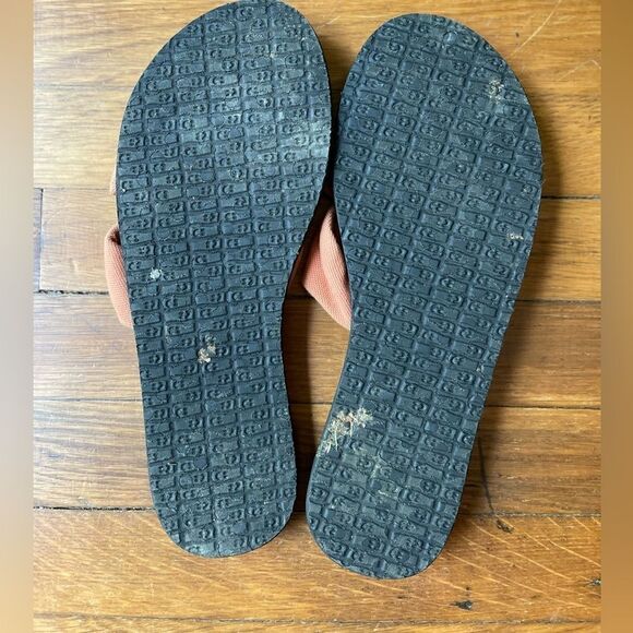 Women’s 10 Sanuk coral slide sandals - Picture 5 of 5